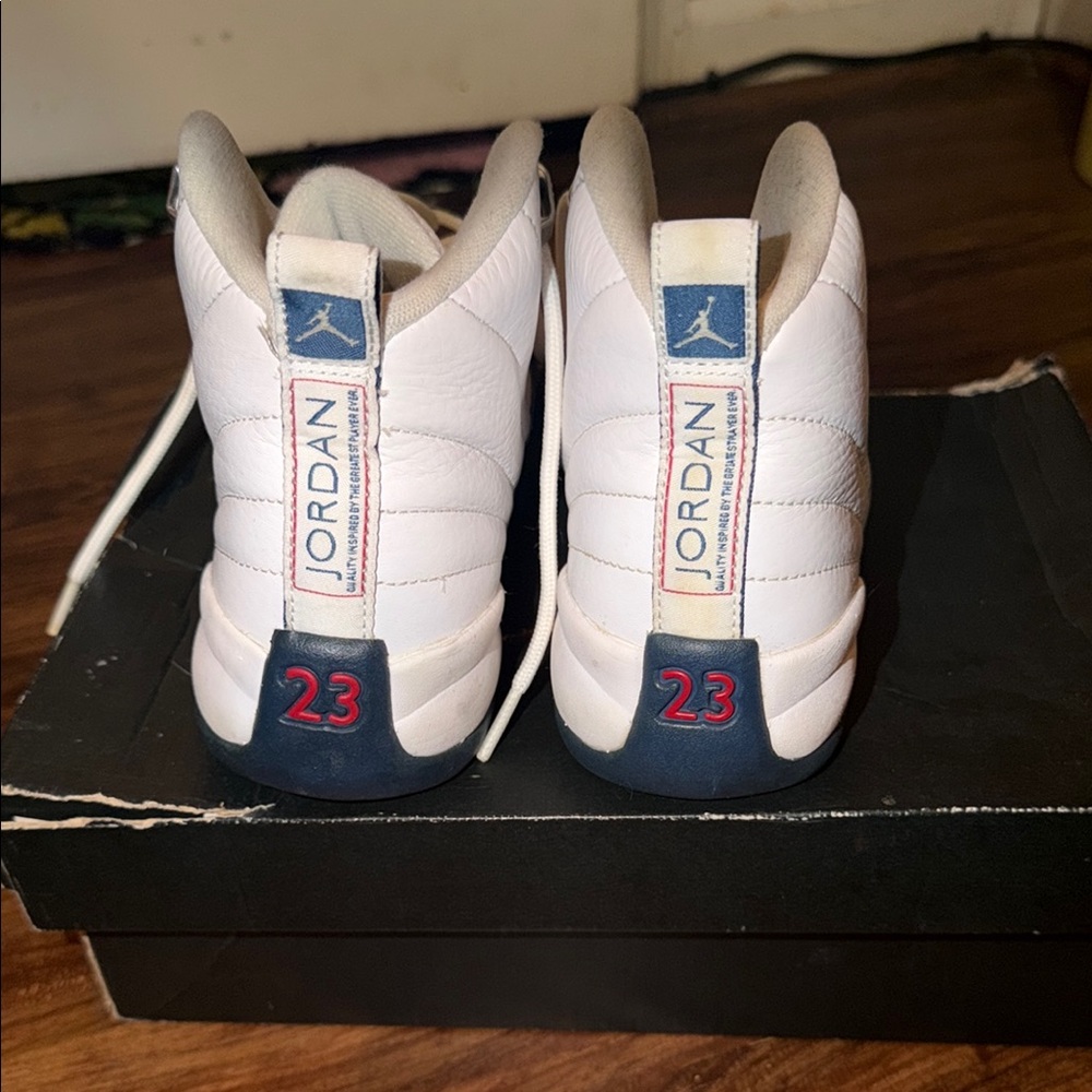 Jordan 12 - Picture 4 of 5
